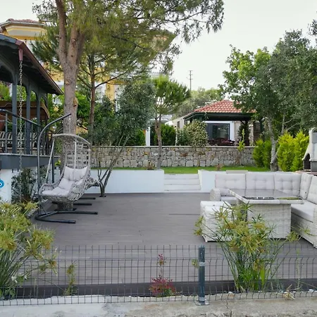 Select Cunda - Sea View With Private Veranda In Cunda Island Holiday home