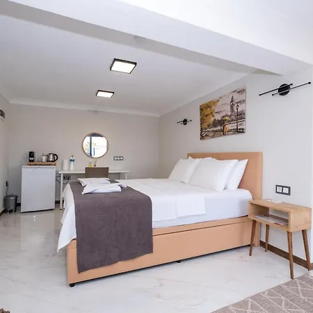 Select Cunda - Sea View With Private Veranda In Cunda Island