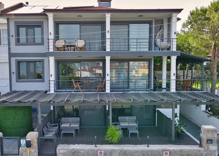 Select Cunda - Sea View With Private Veranda In Cunda Island *