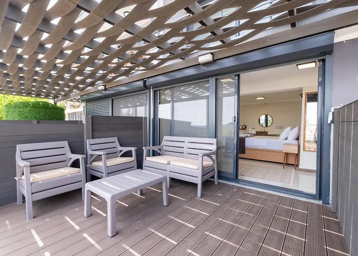 Select Cunda - Sea View With Private Veranda In Cunda Island Ayvalı